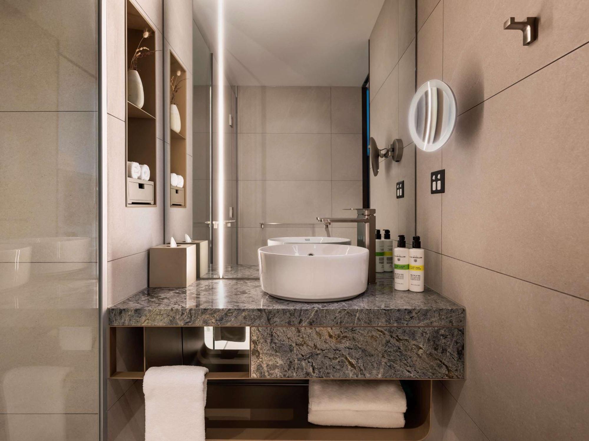 Pullman Auckland Airport Hotel Luaran gambar Bathroom